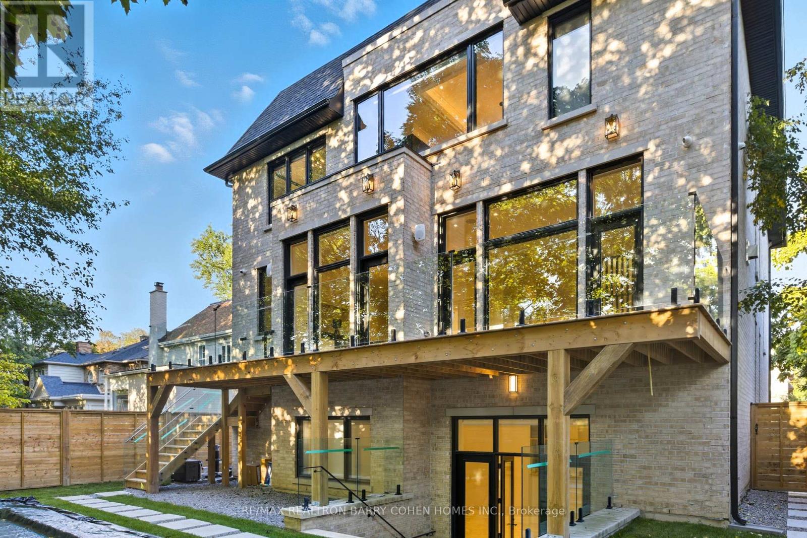 14 Glen Cedar Road, Toronto, Ontario  M6C 3G1 - Photo 43 - C13752188