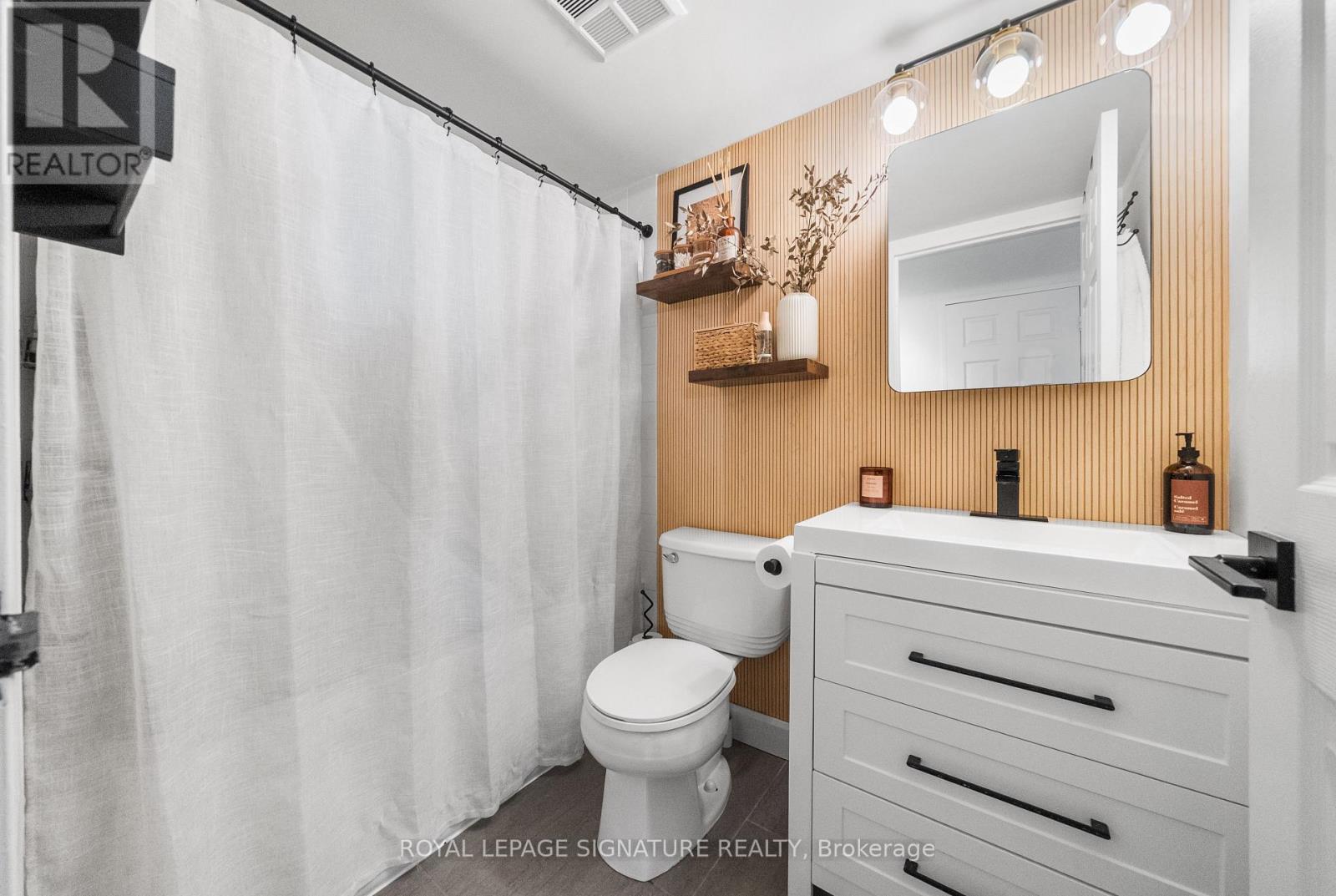 1402 - 1369 Bloor Street W, Toronto, Ontario  M6P 4J4 - Photo 21 - C13752190