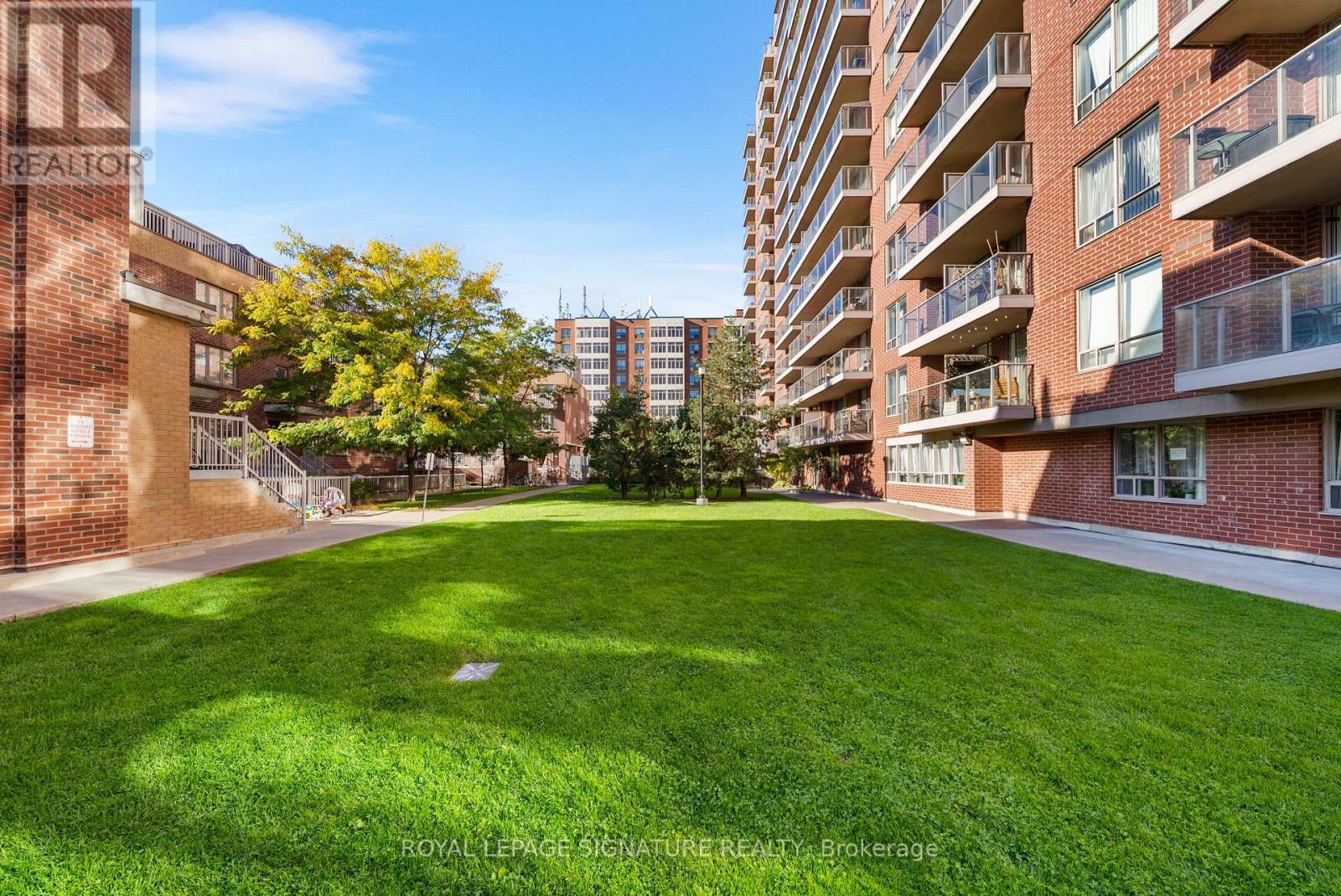 1402 - 1369 Bloor Street W, Toronto, Ontario  M6P 4J4 - Photo 26 - C13752190