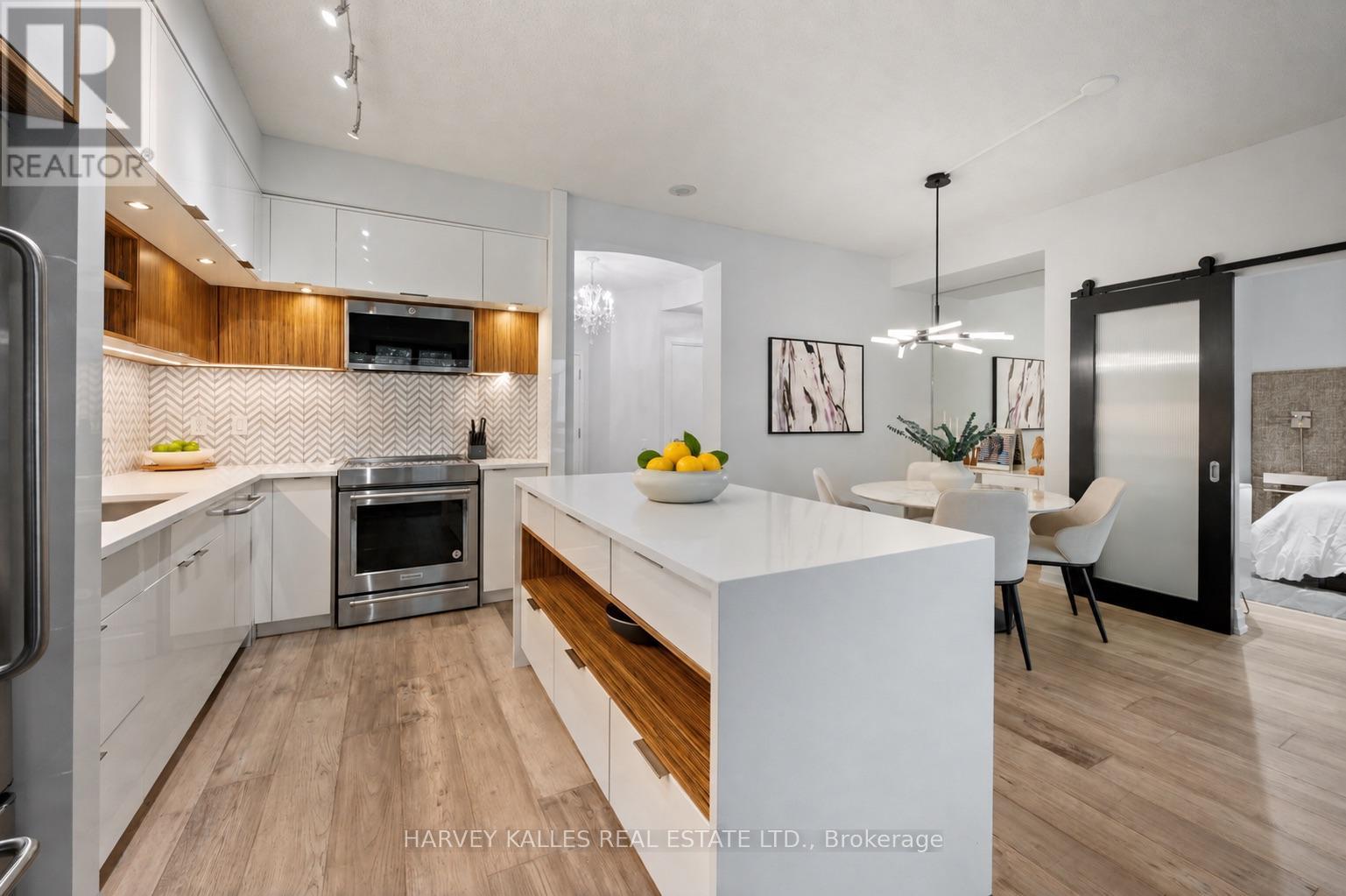 418 - 20 Scrivener Square, Toronto, Ontario  M4W 3X9 - Photo 10 - C13752192