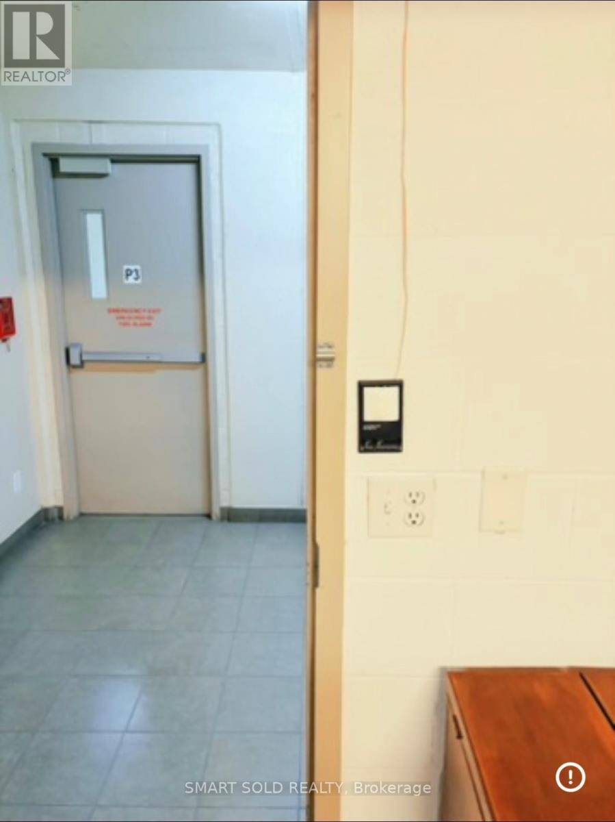 Parking - 763 Bay Street, Toronto, Ontario  M5G 2R3 - Photo 10 - C13752218