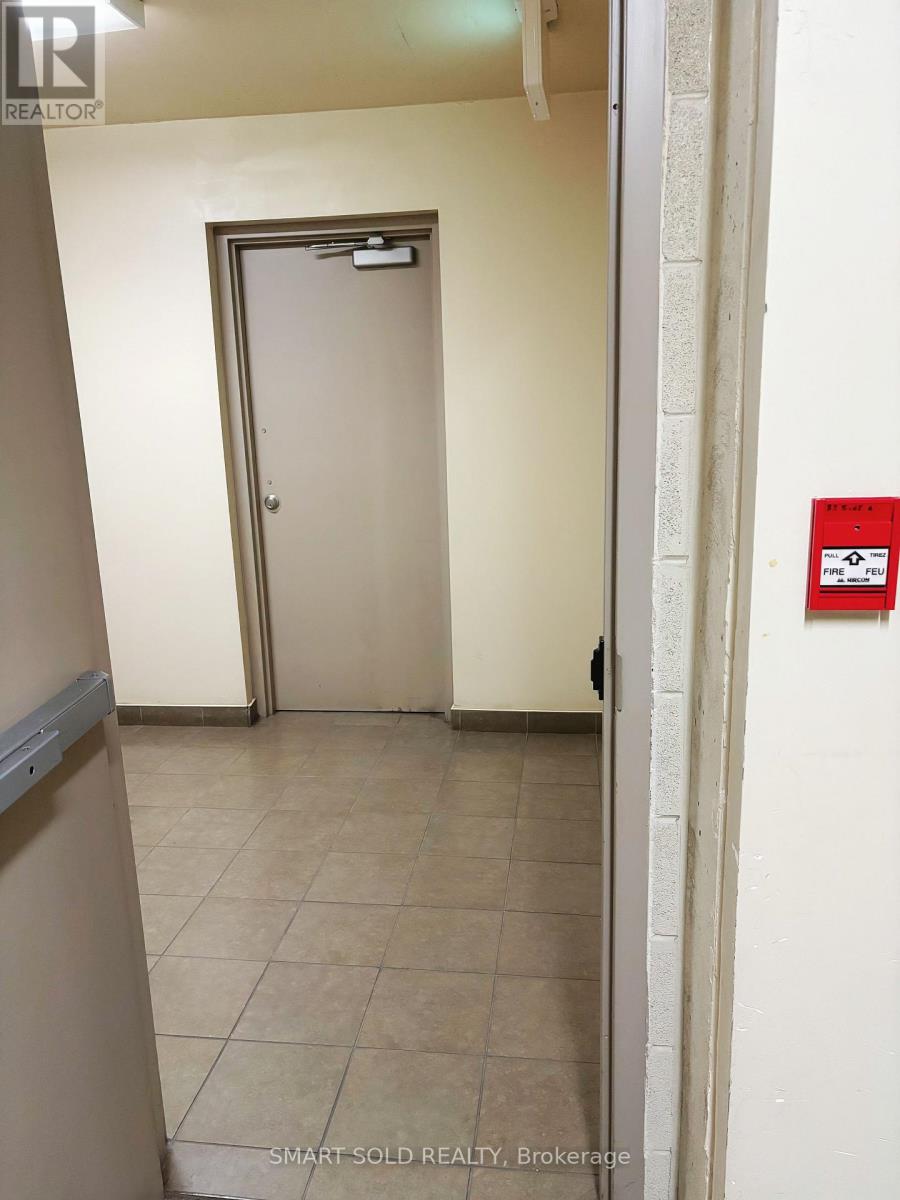 Parking - 763 Bay Street, Toronto, Ontario  M5G 2R3 - Photo 8 - C13752218