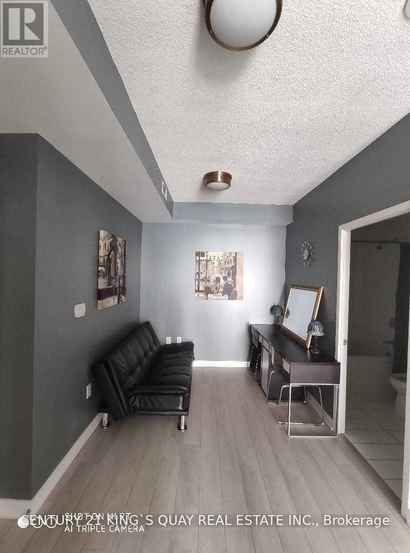 3908 - 15 Iceboat Terrace, Toronto, Ontario  M5V 4A5 - Photo 3 - C13752266