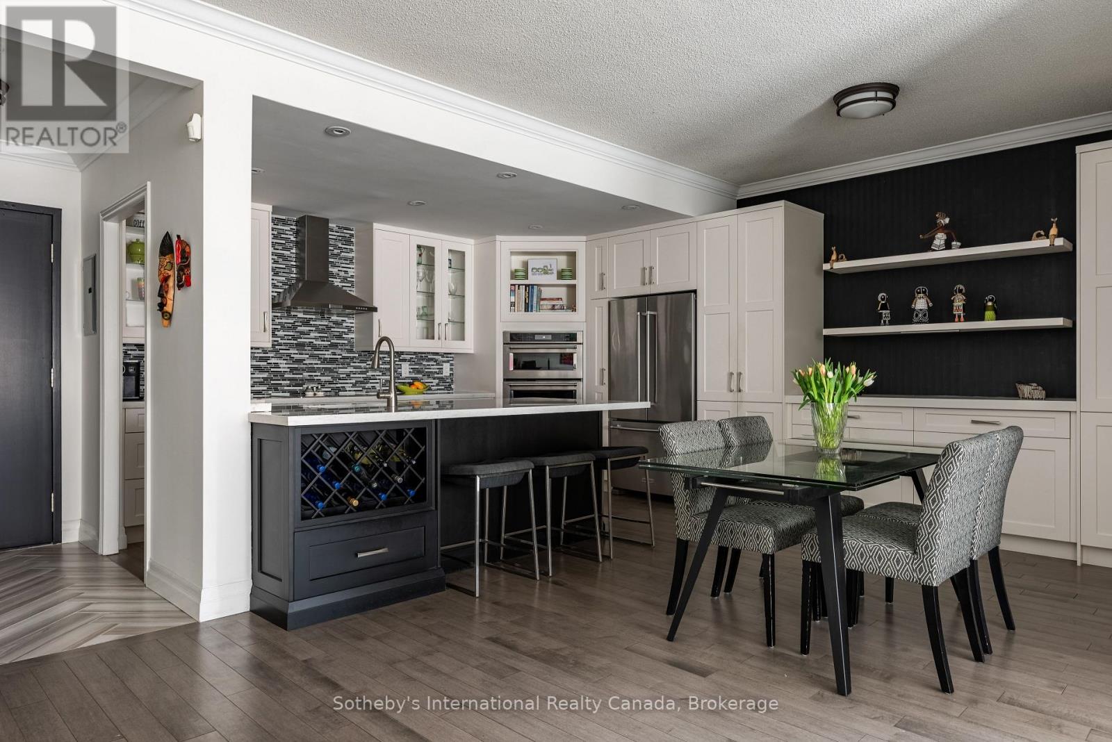 105 - 50 Old Mill Road, Oakville, Ontario  L6J 7W1 - Photo 6 - W13752256