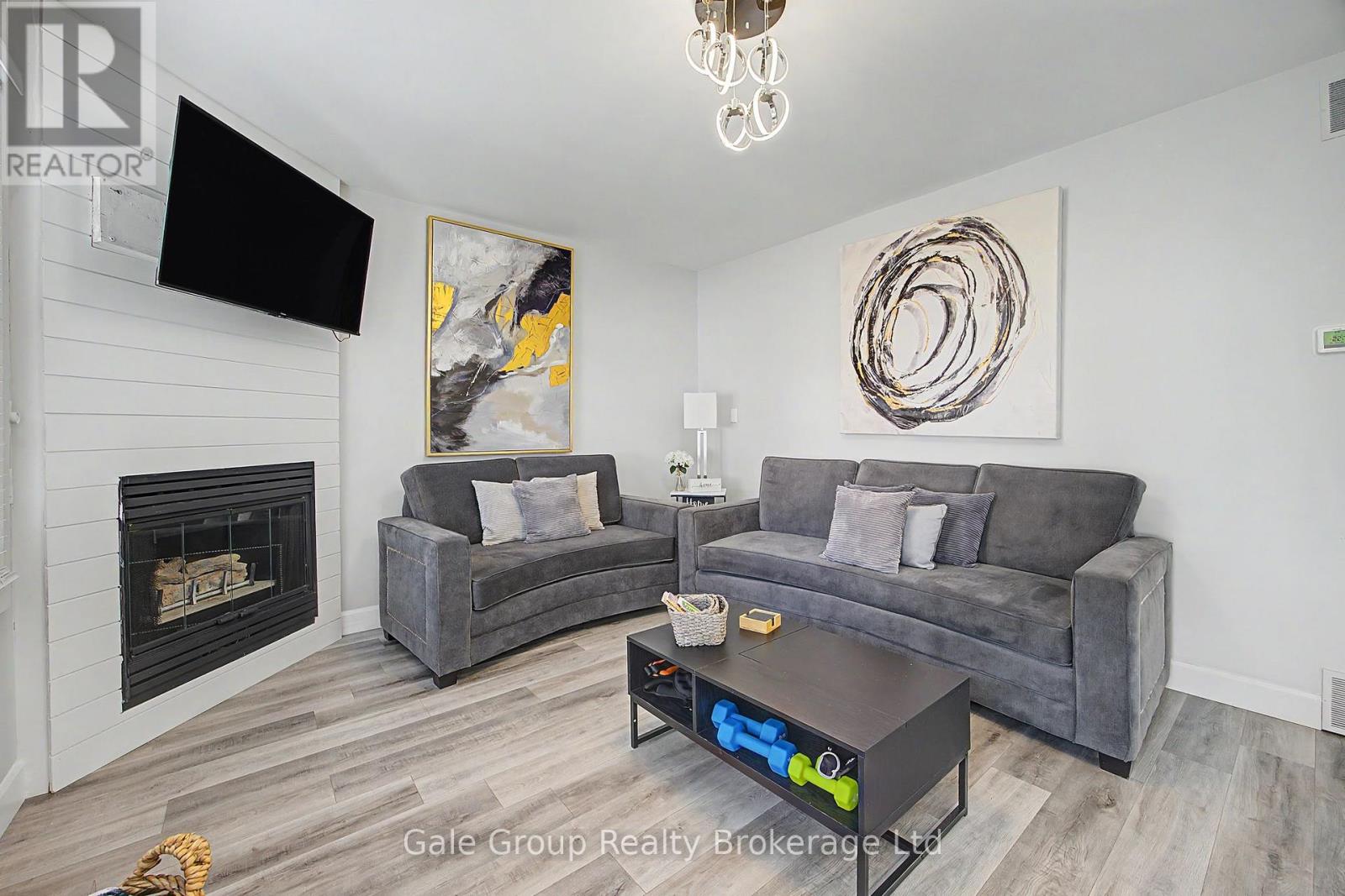 667 Springbank Avenue N, Woodstock, Ontario  N4T 1E3 - Photo 4 - X13752174