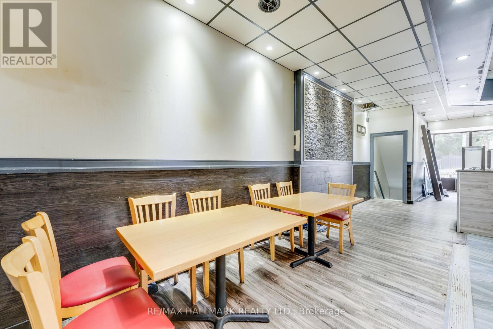2859 St Clair Avenue E, Toronto, Ontario  M4B 1N4 - Photo 10 - E13752102