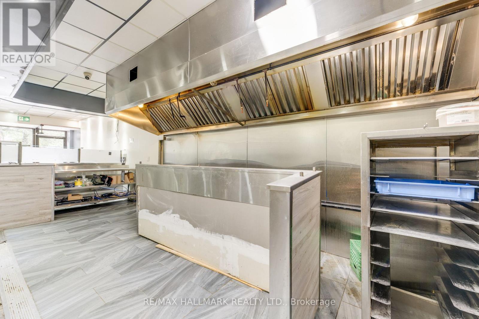 2859 St Clair Avenue E, Toronto, Ontario  M4B 1N4 - Photo 15 - E13752102