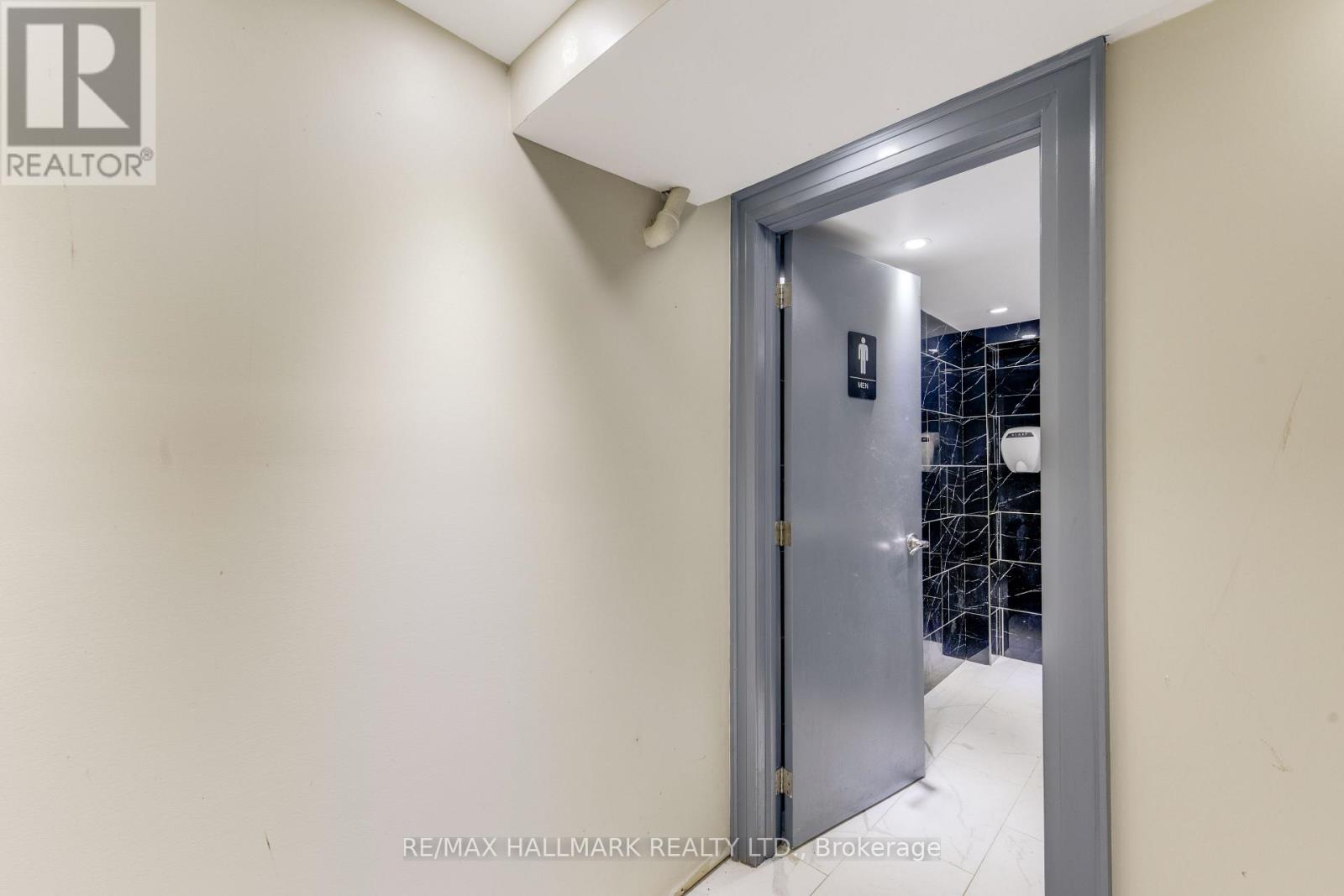 2859 St Clair Avenue E, Toronto, Ontario  M4B 1N4 - Photo 23 - E13752102