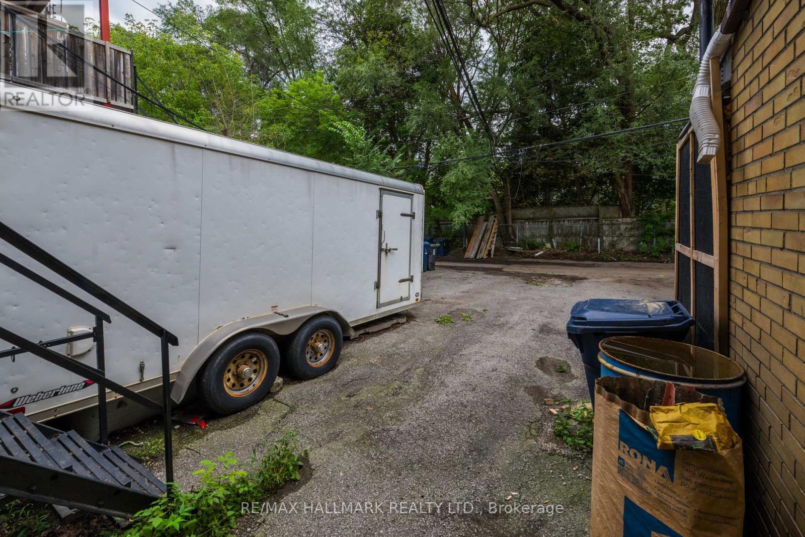 2859 St Clair Avenue E, Toronto, Ontario  M4B 1N4 - Photo 32 - E13752102