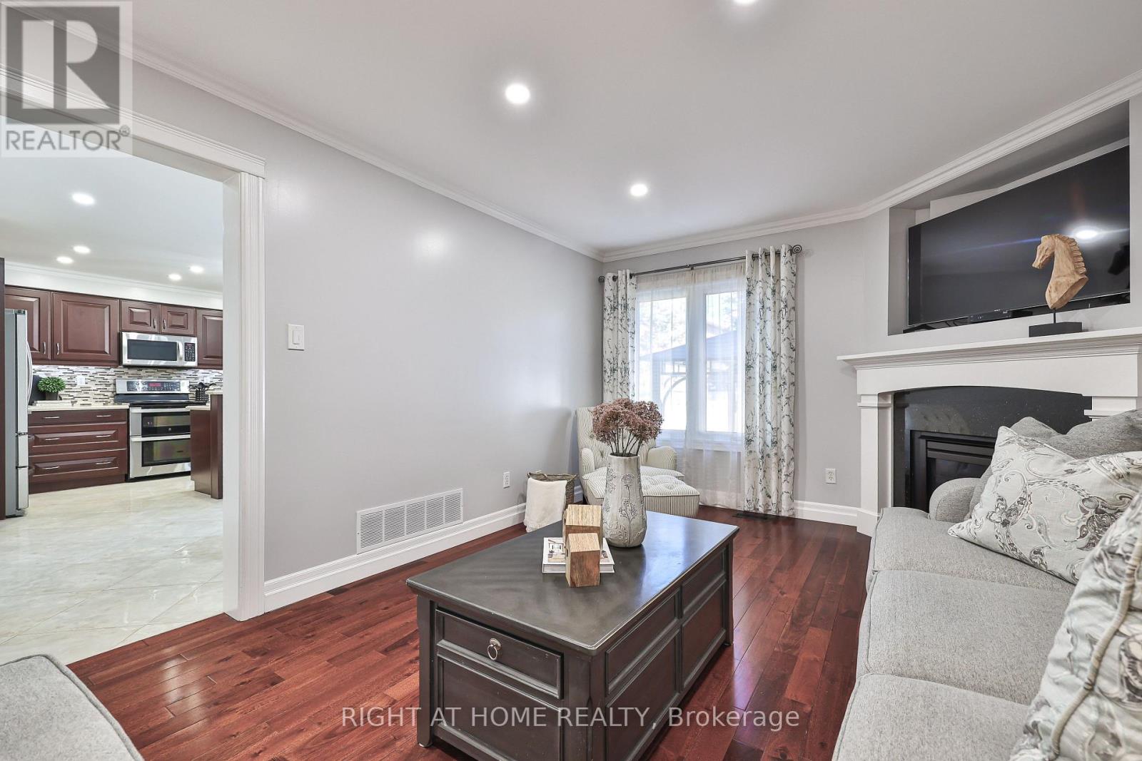 63 Keeble Crescent, Ajax, Ontario L1T 3R6 - Photo 15 - E13752272