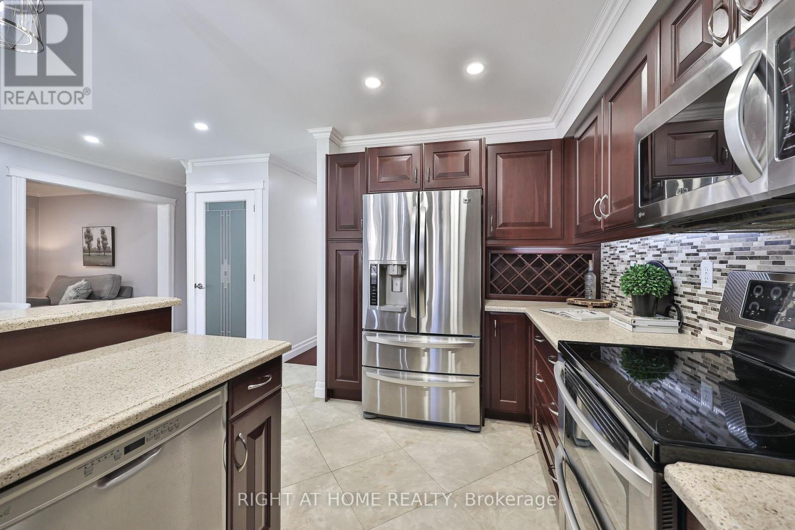 63 Keeble Crescent, Ajax, Ontario L1T 3R6 - Photo 18 - E13752272