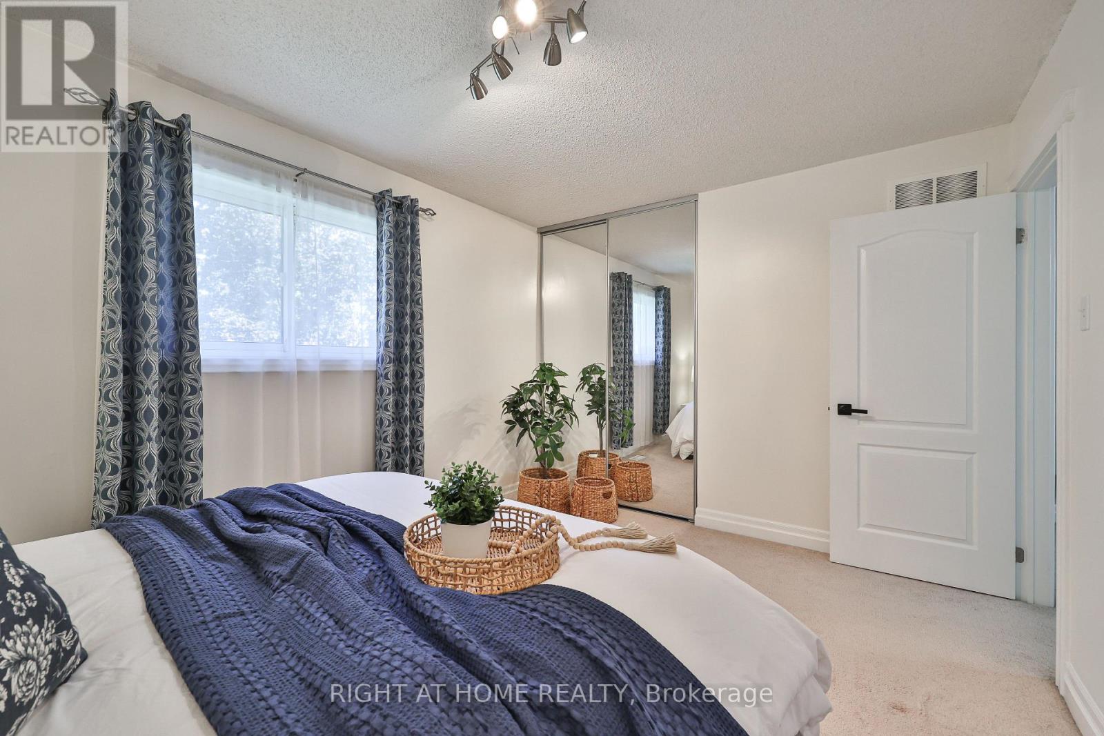 63 Keeble Crescent, Ajax, Ontario L1T 3R6 - Photo 32 - E13752272