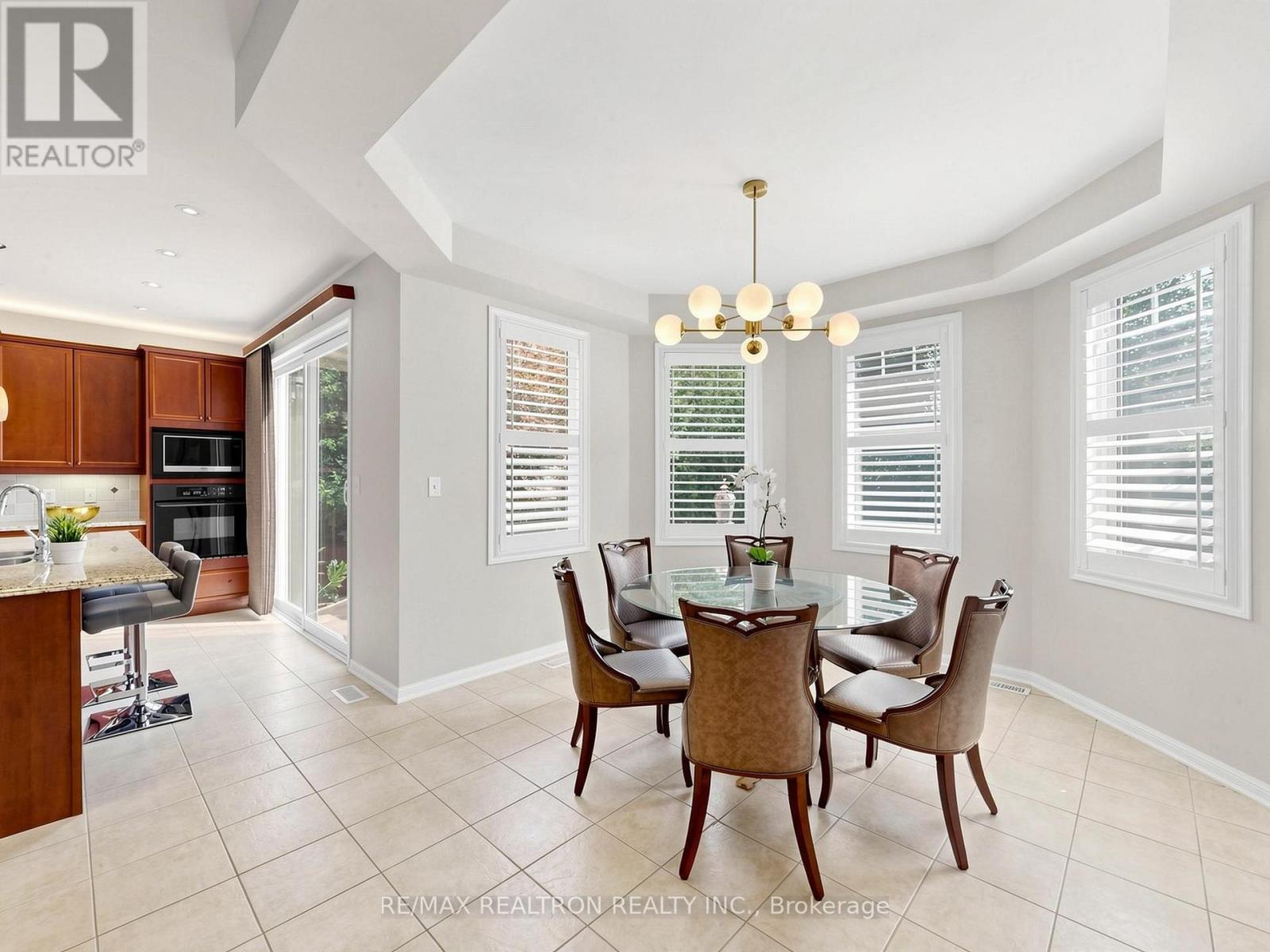 92 Clausfarm Lane, Whitchurch-Stouffville, Ontario  L4A 0M1 - Photo 18 - N13752166
