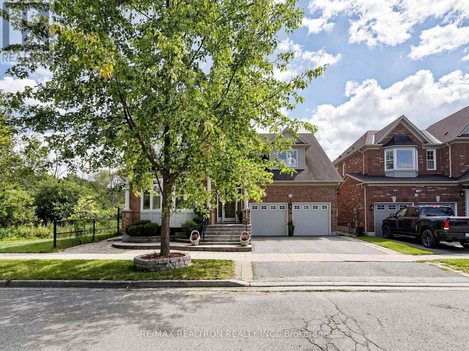 92 Clausfarm Lane, Whitchurch-Stouffville, Ontario  L4A 0M1 - Photo 3 - N13752166