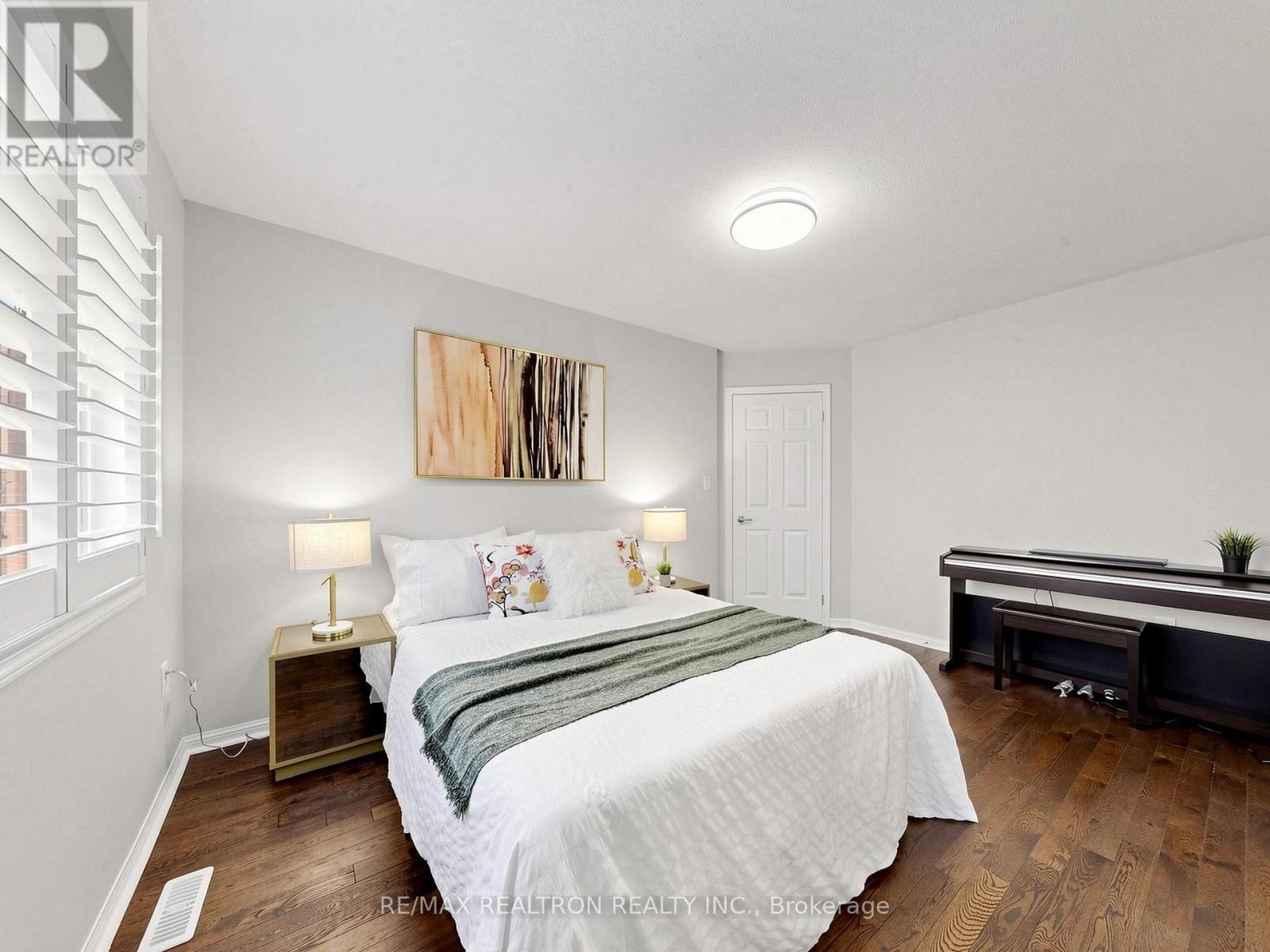 92 Clausfarm Lane, Whitchurch-Stouffville, Ontario  L4A 0M1 - Photo 31 - N13752166