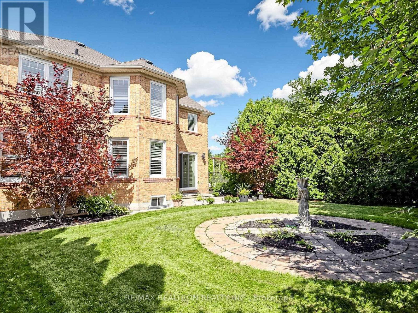 92 Clausfarm Lane, Whitchurch-Stouffville, Ontario  L4A 0M1 - Photo 43 - N13752166