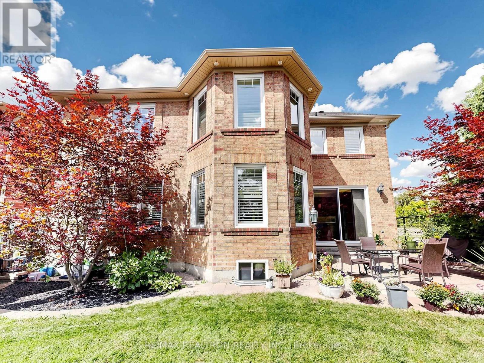 92 Clausfarm Lane, Whitchurch-Stouffville, Ontario  L4A 0M1 - Photo 45 - N13752166