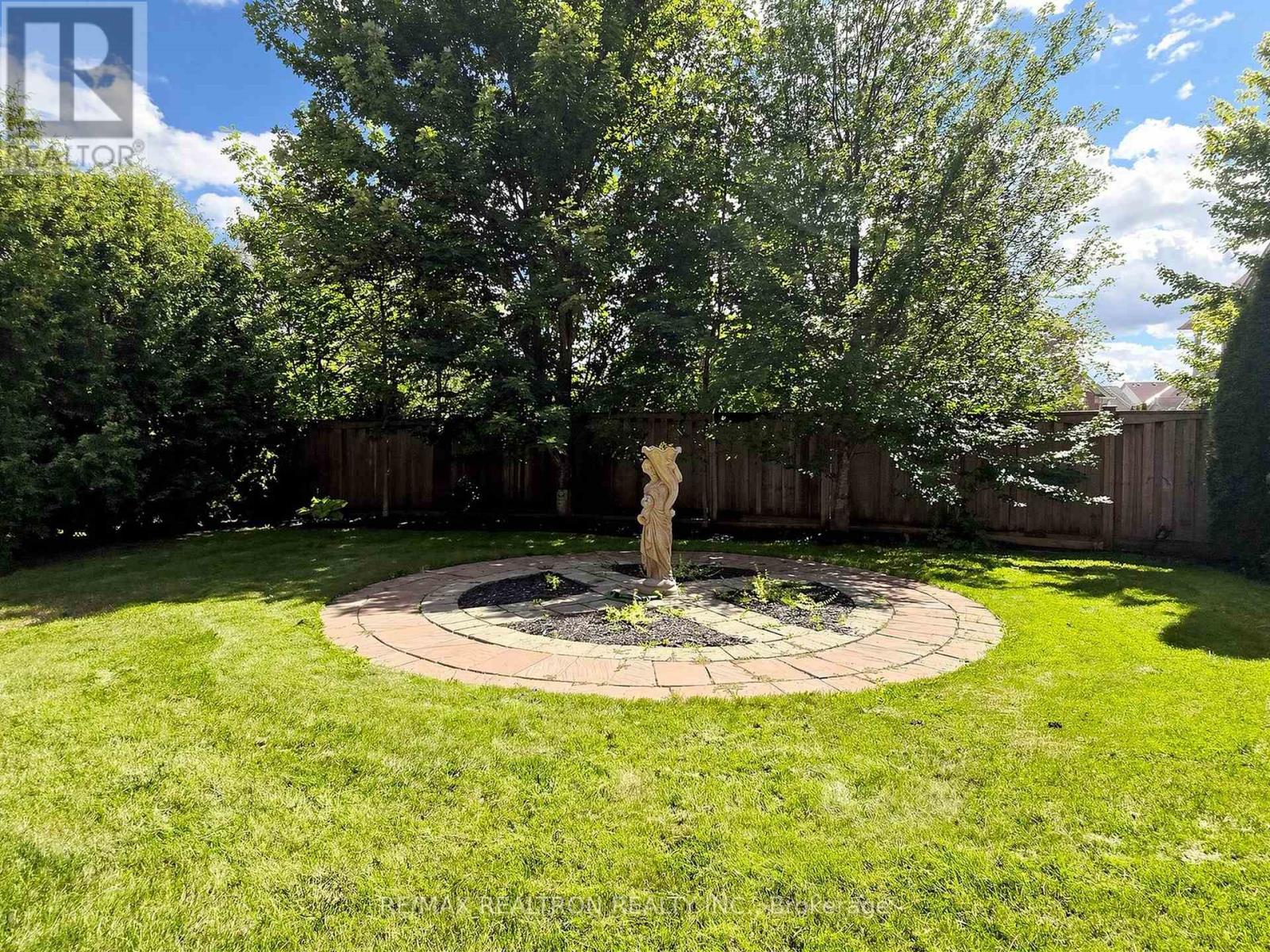 92 Clausfarm Lane, Whitchurch-Stouffville, Ontario  L4A 0M1 - Photo 48 - N13752166