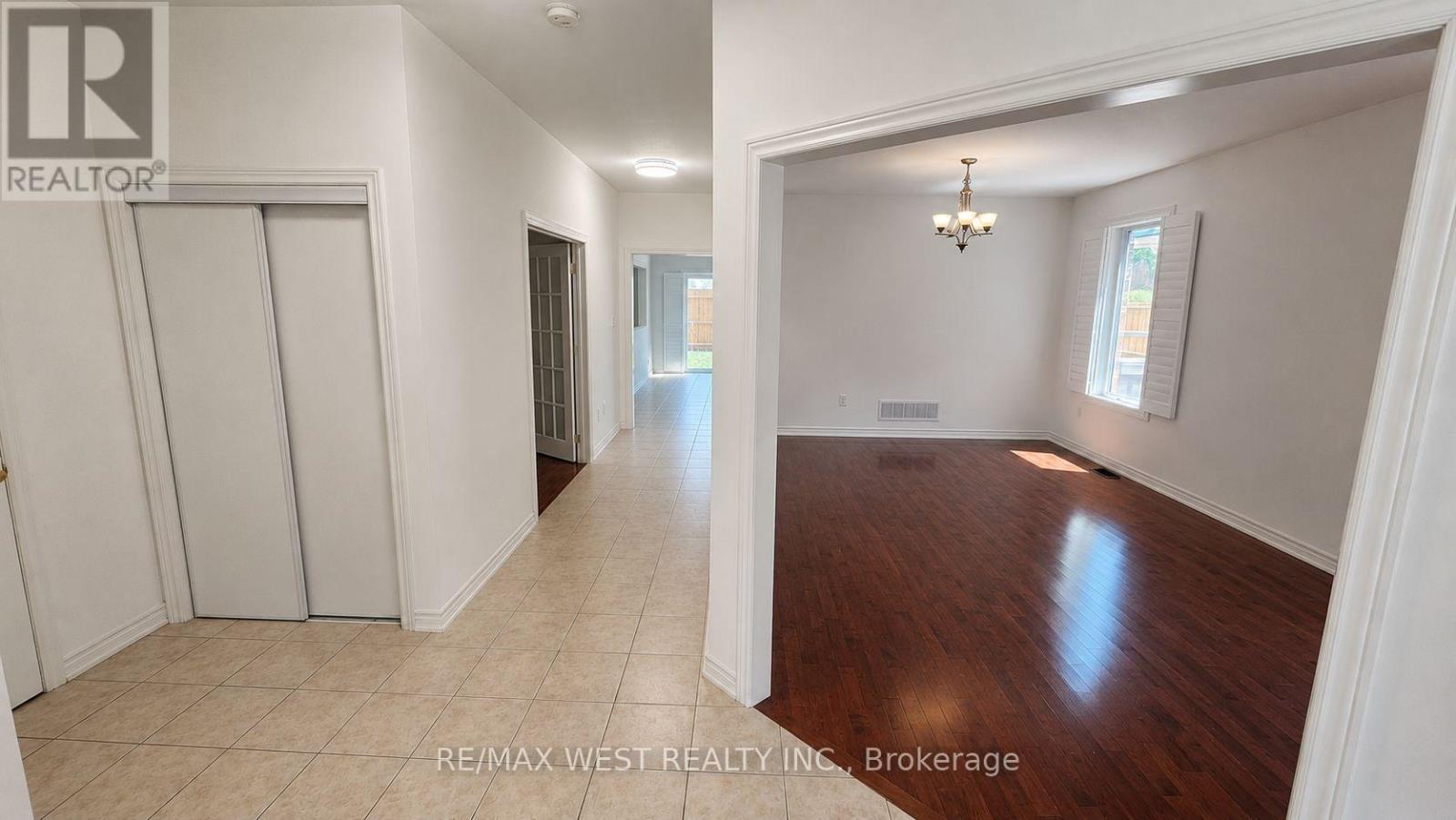 73 Eakin Mill Road, Markham, Ontario  L6E 1N9 - Photo 12 - N13752176