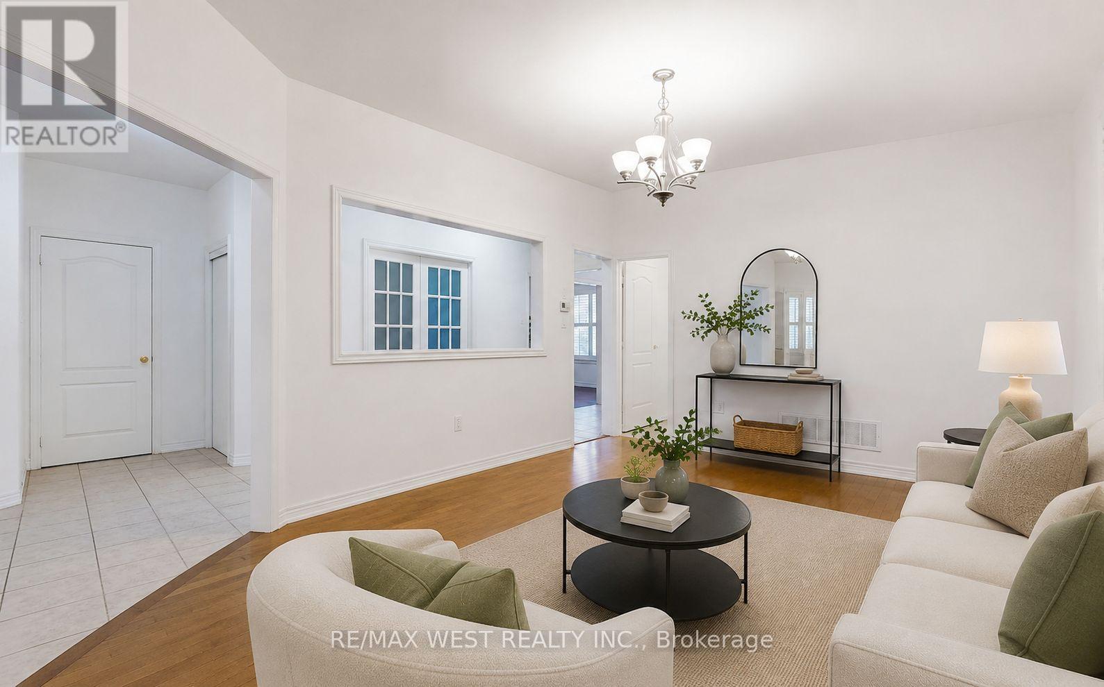 73 Eakin Mill Road, Markham, Ontario  L6E 1N9 - Photo 4 - N13752176