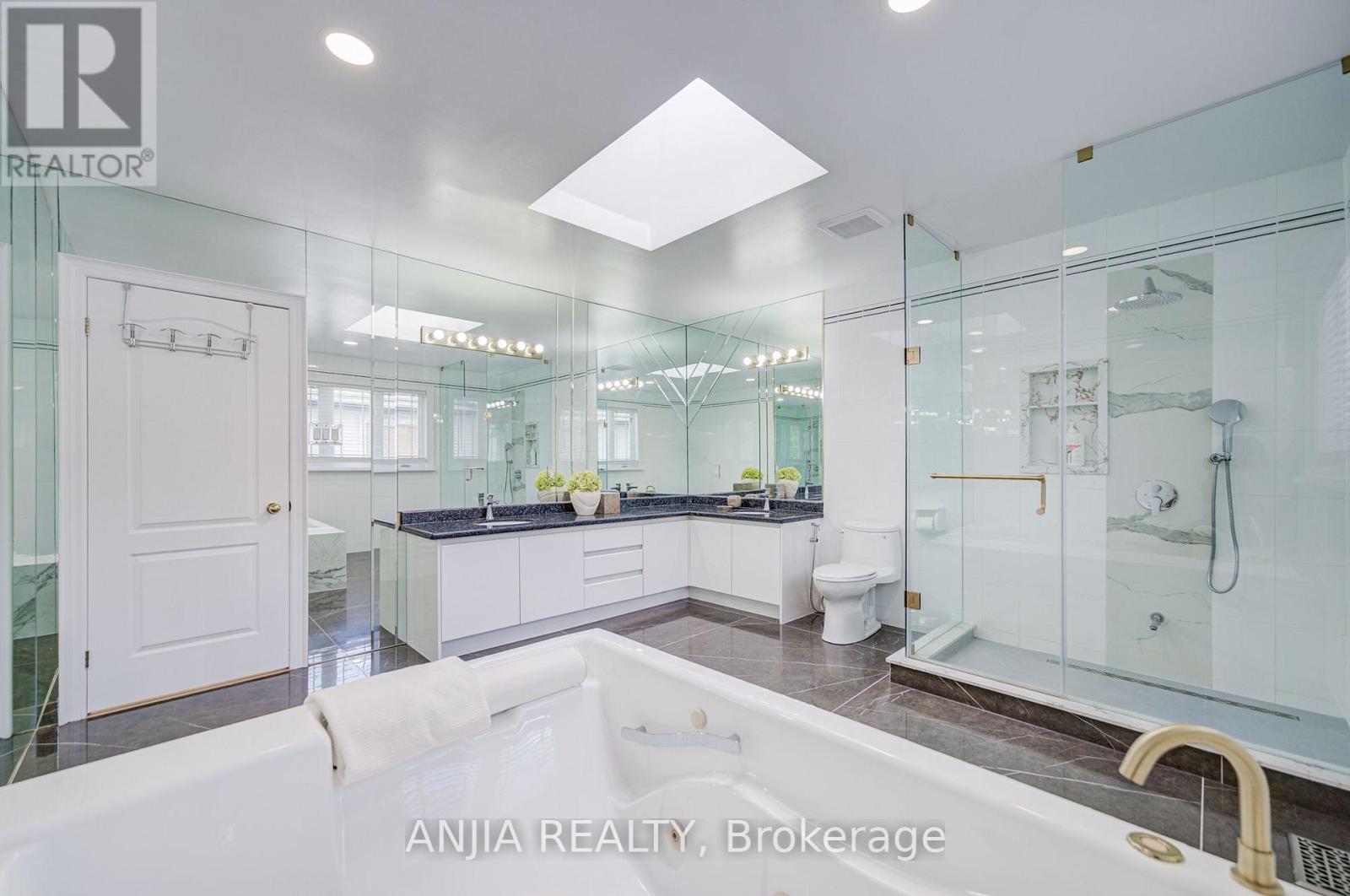 63 Beckenridge Drive, Markham, Ontario  L3S 2V3 - Photo 25 - N13752186
