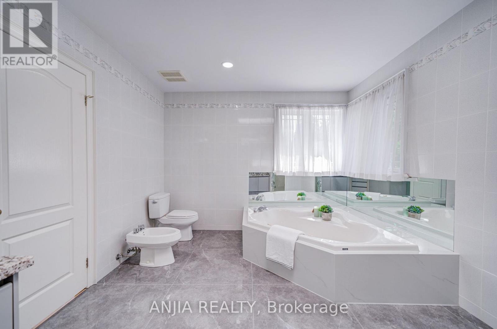 63 Beckenridge Drive, Markham, Ontario  L3S 2V3 - Photo 34 - N13752186