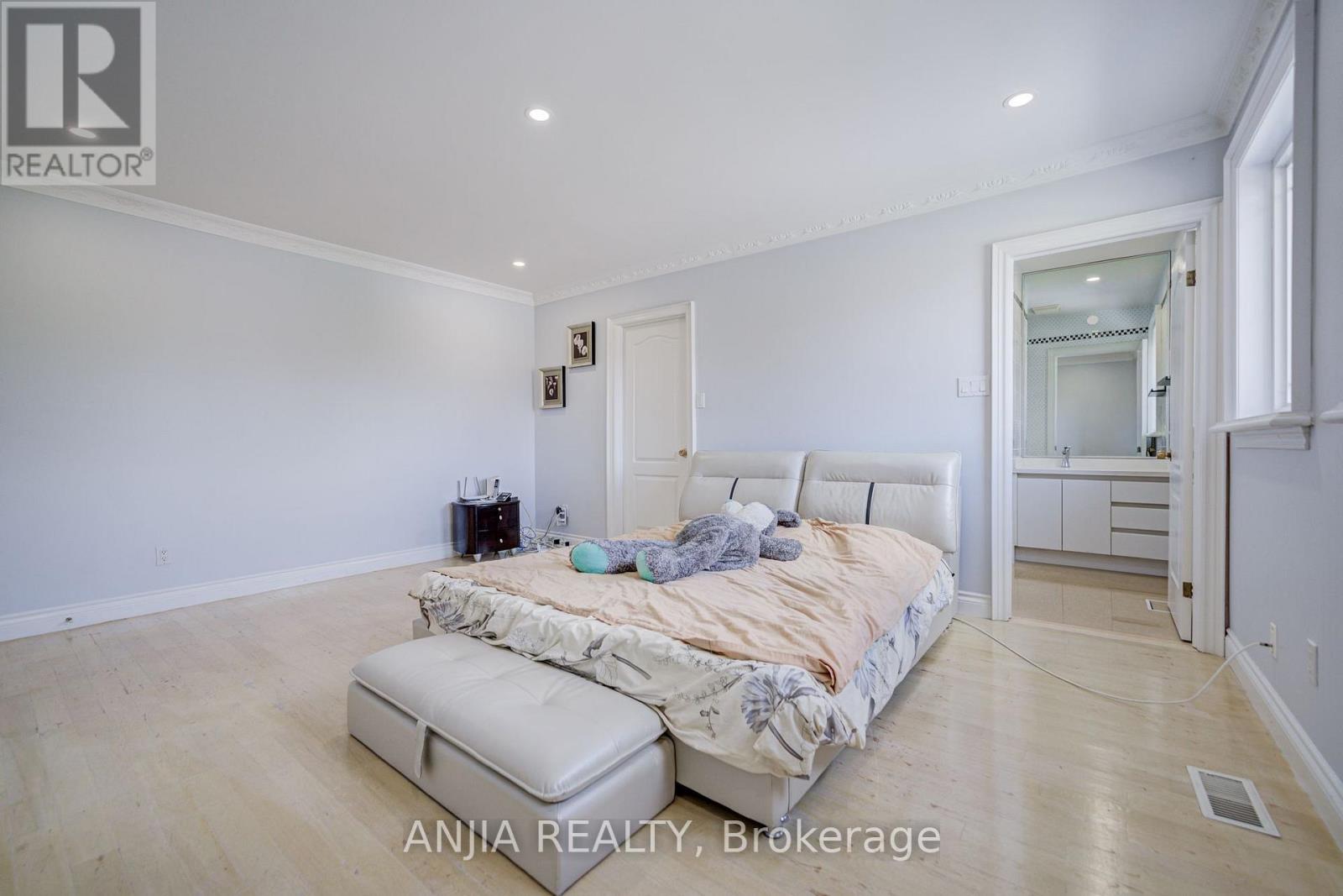 63 Beckenridge Drive, Markham, Ontario  L3S 2V3 - Photo 37 - N13752186