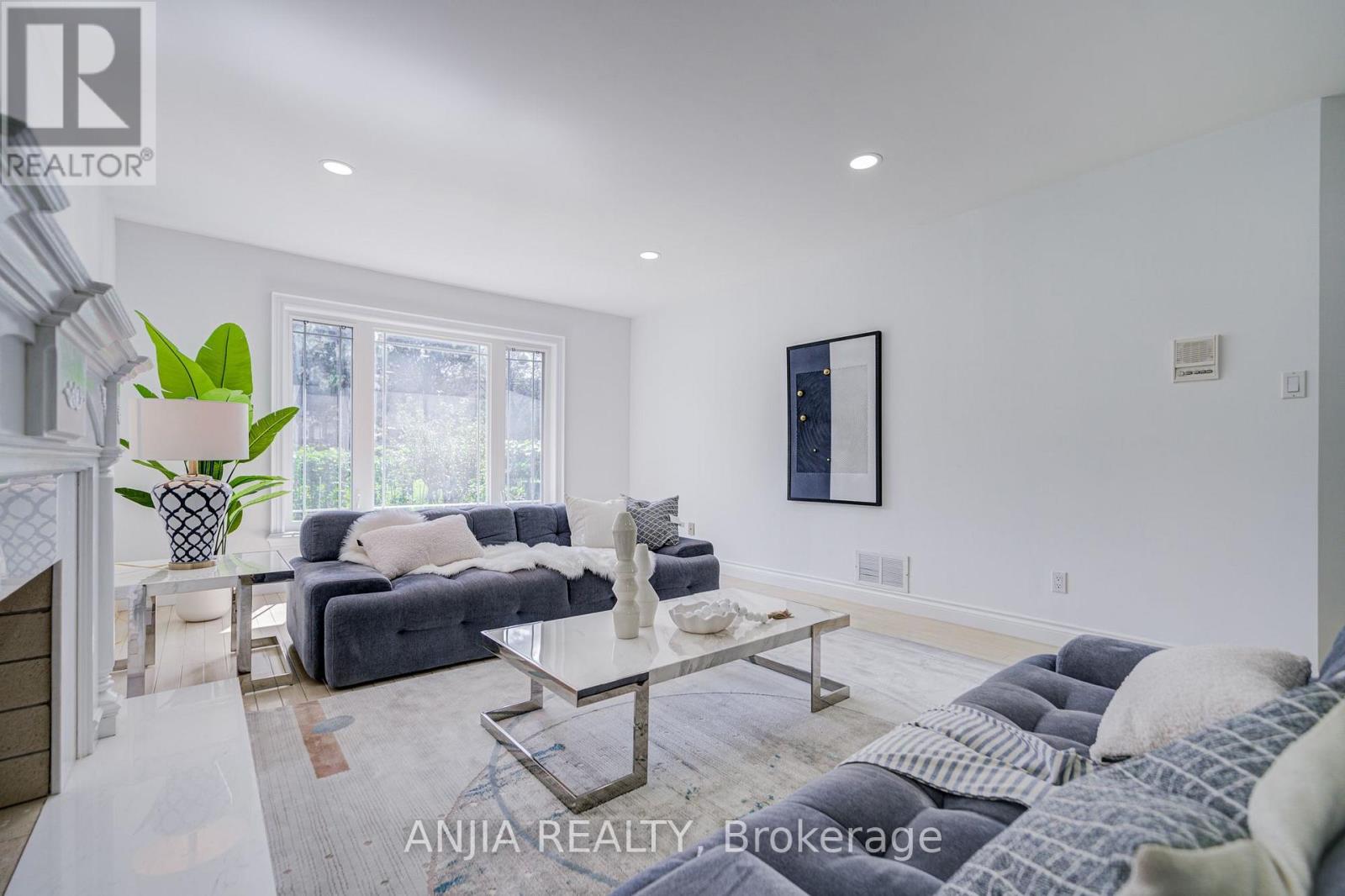 63 Beckenridge Drive, Markham, Ontario  L3S 2V3 - Photo 9 - N13752186