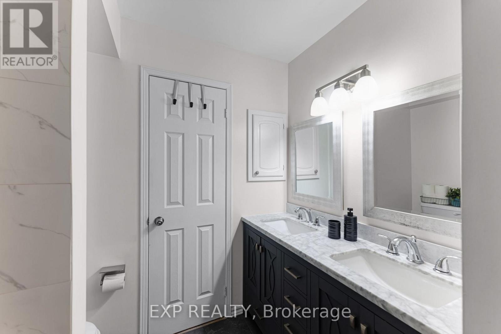 28 - 115 Main Street S, Newmarket, Ontario  L3Y 8J2 - Photo 22 - N13752240