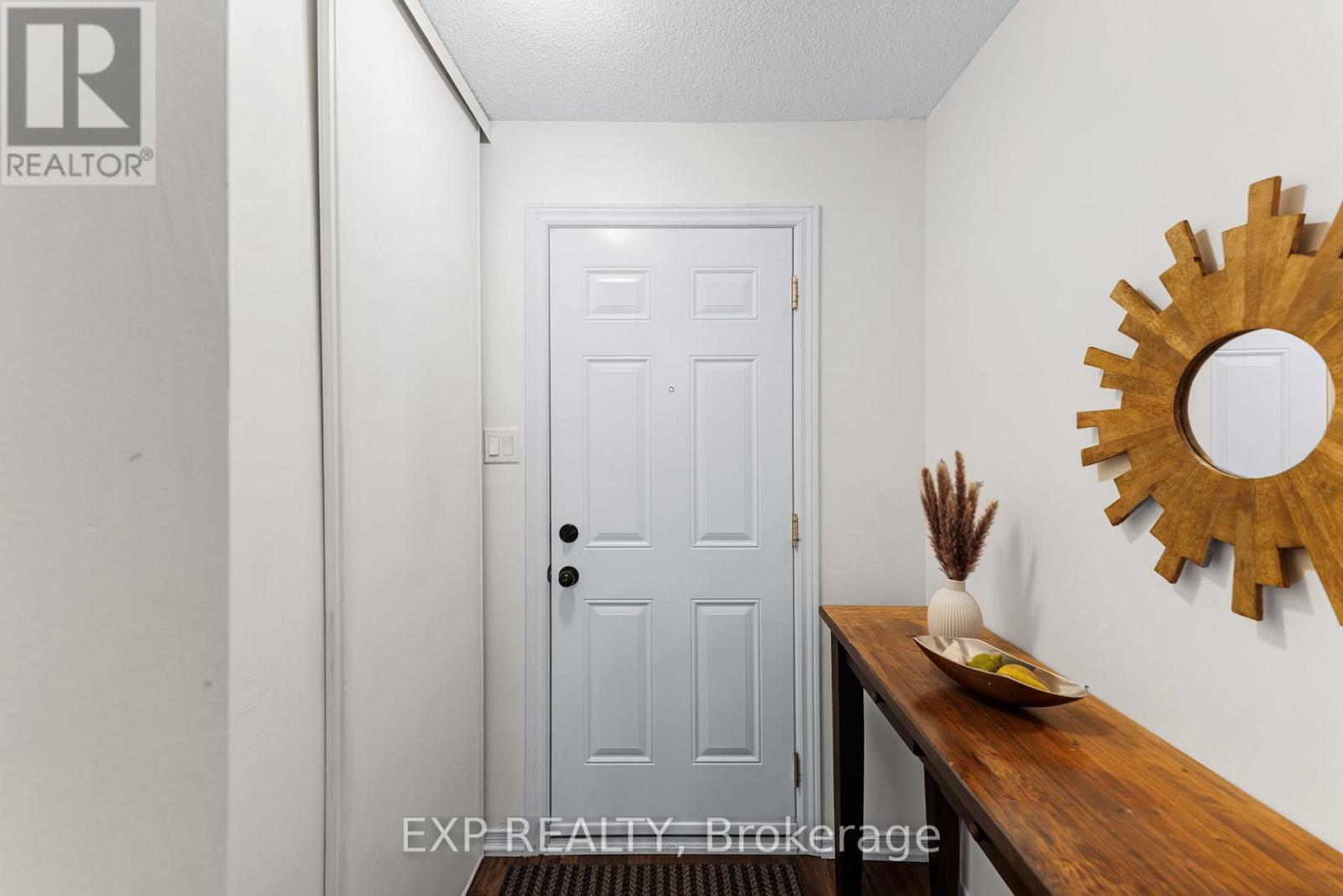 28 - 115 Main Street S, Newmarket, Ontario  L3Y 8J2 - Photo 4 - N13752240