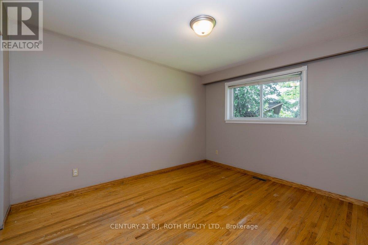 36 Cynthia Court, Barrie, Ontario  L4M 2X4 - Photo 11 - S13752204