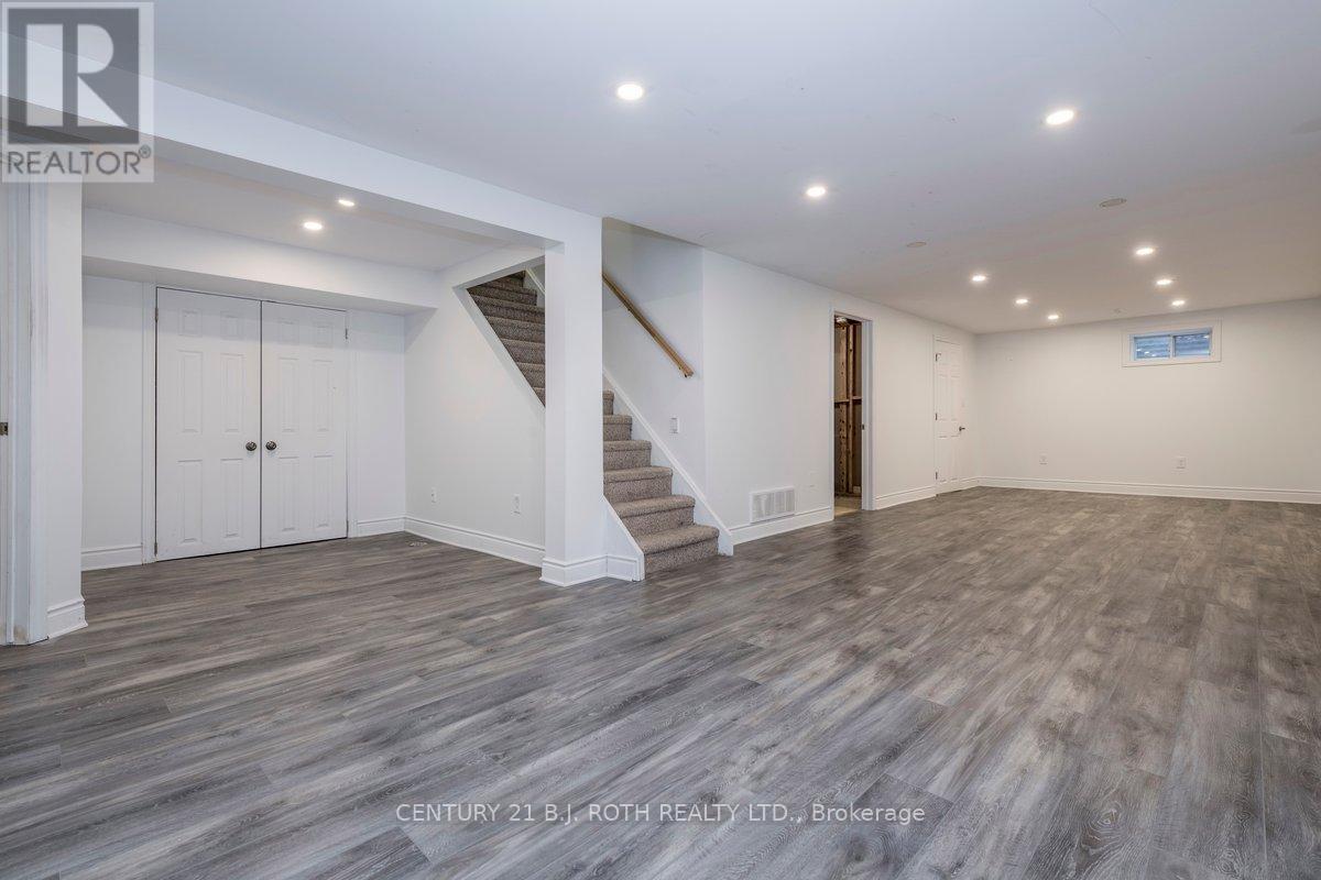 36 Cynthia Court, Barrie, Ontario  L4M 2X4 - Photo 18 - S13752204
