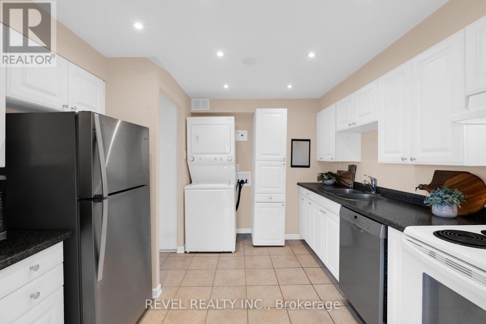 305 - 181 Collier Street, Barrie, Ontario  L4M 5L6 - Photo 13 - S13752228
