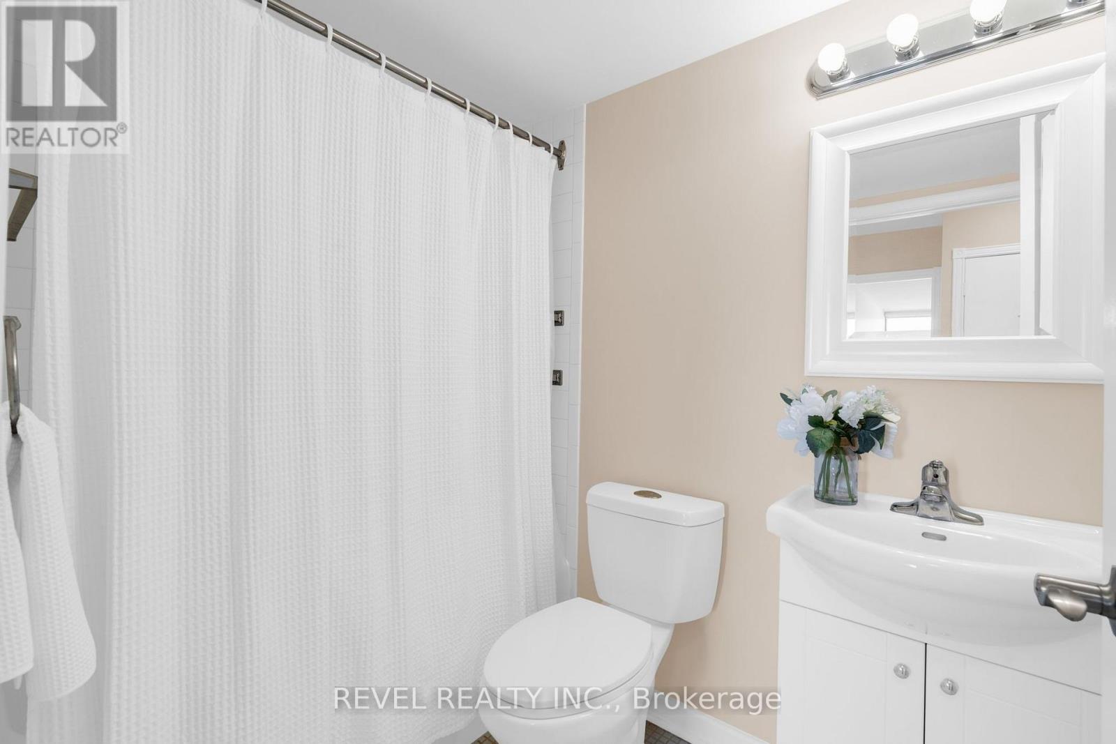 305 - 181 Collier Street, Barrie, Ontario  L4M 5L6 - Photo 21 - S13752228