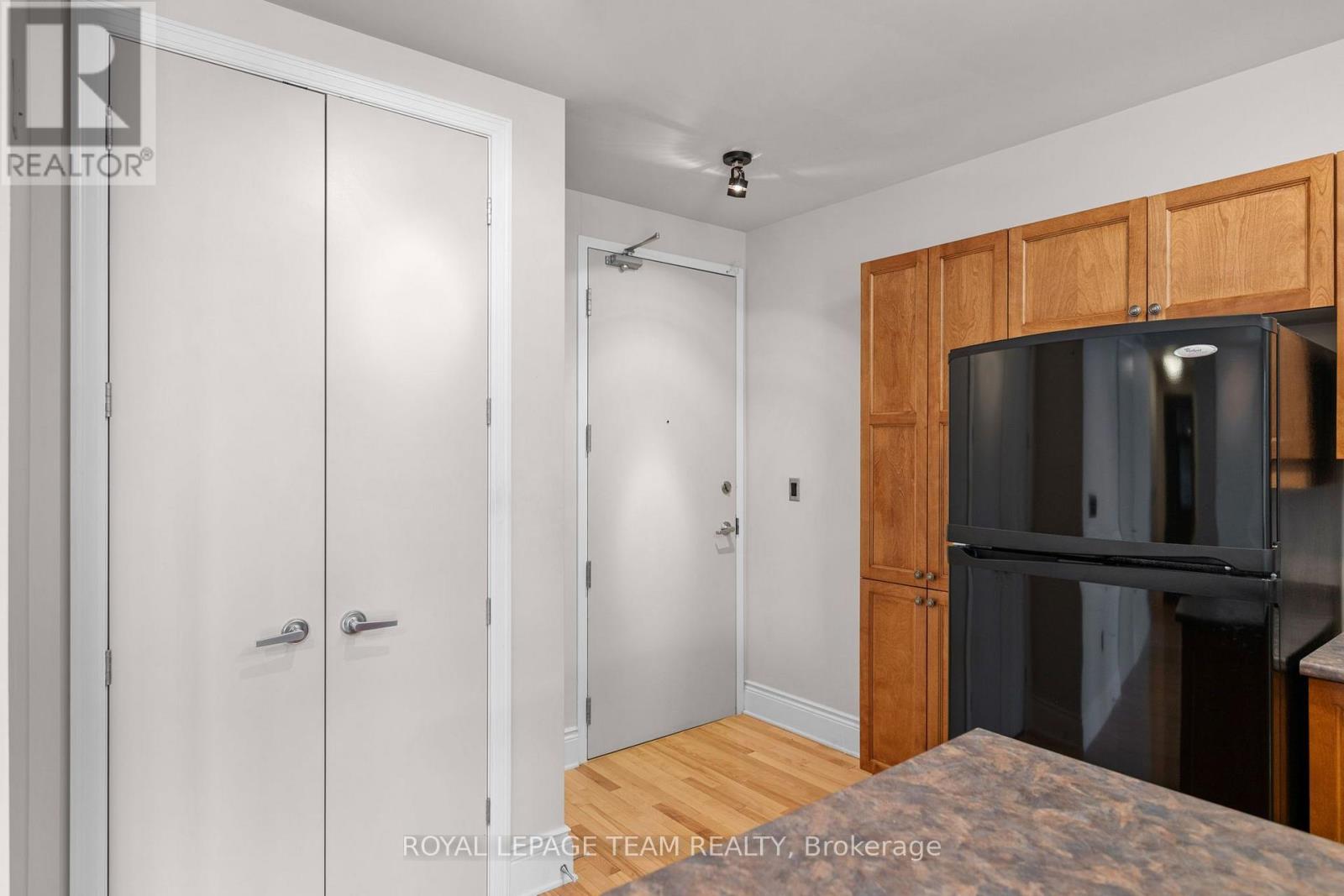 202 - 260 Besserer Street, Ottawa, Ontario  K1N 1J3 - Photo 20 - X12963080