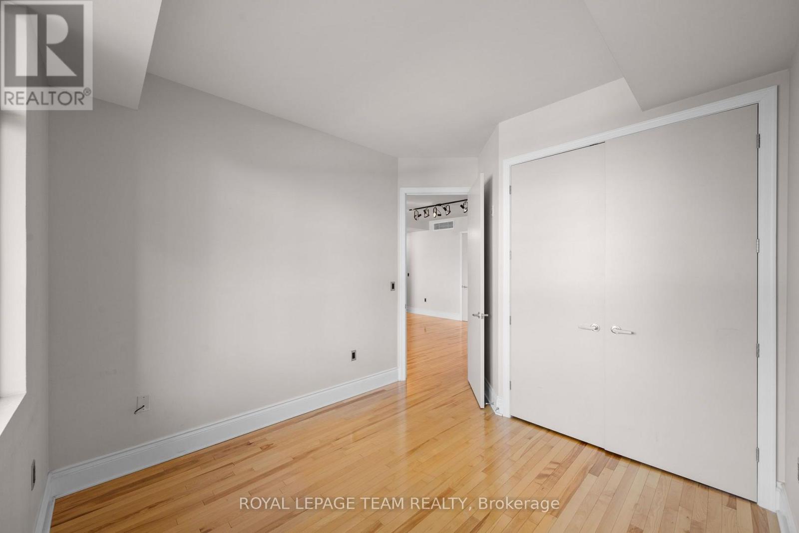 202 - 260 Besserer Street, Ottawa, Ontario  K1N 1J3 - Photo 13 - X12963080