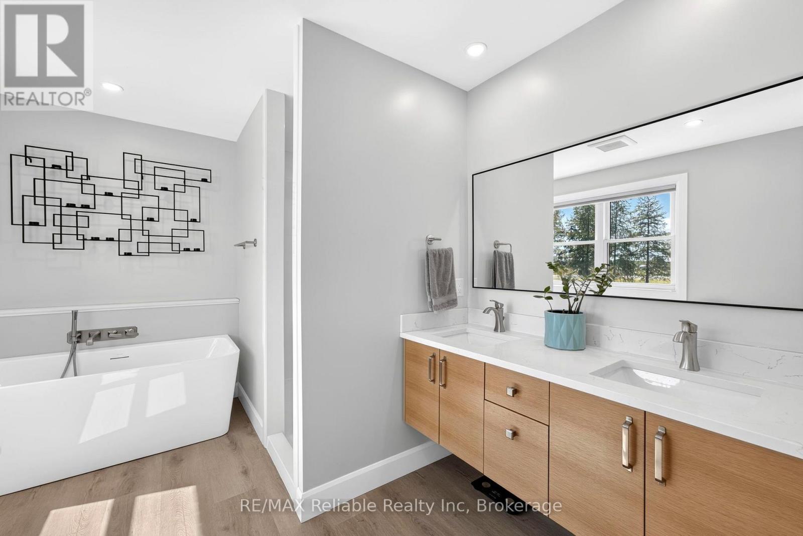 34946 A Zurich-Hensall Road, Bluewater (Zurich), Ontario  N0M 2T0 - Photo 22 - X13752260