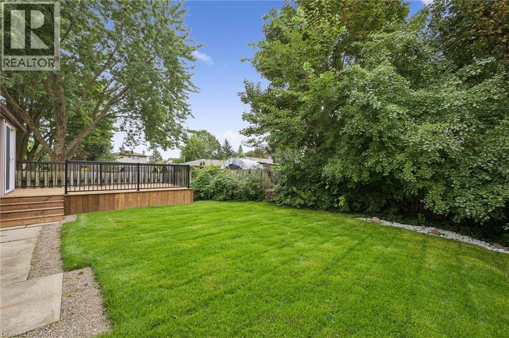 109 Deerberry Place, Waterloo, Ontario  N2V 1G2 - Photo 37 - 40859440