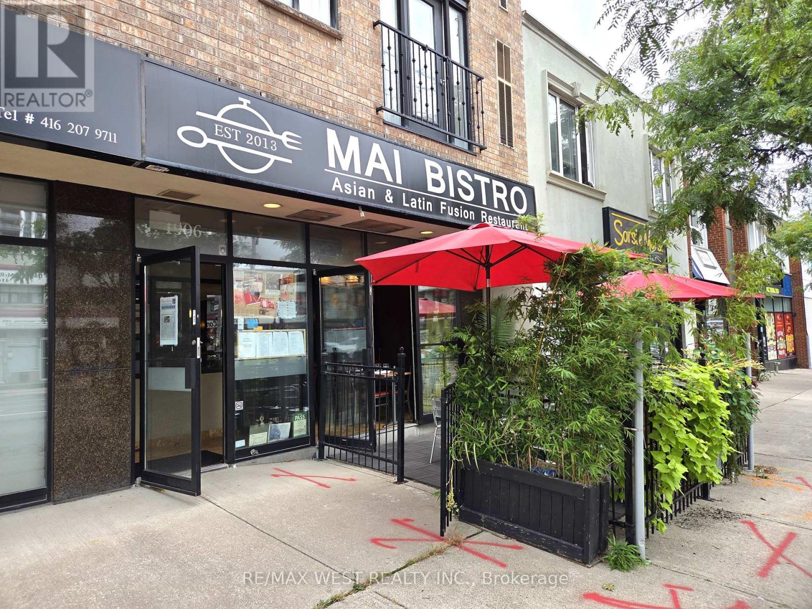 4906 Dundas Street W, Toronto, Ontario M9A 1B5 - Photo 2 - W13752094