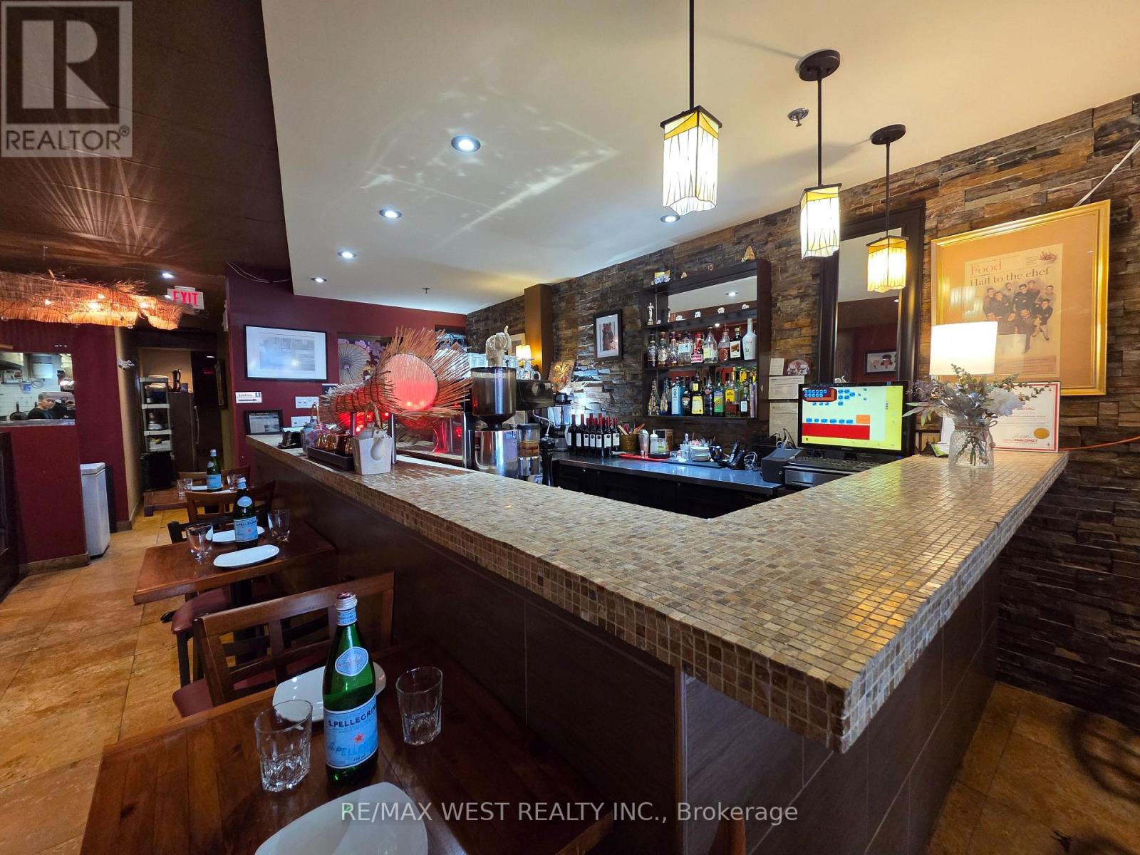 4906 Dundas Street W, Toronto, Ontario M9A 1B5 - Photo 25 - W13752094