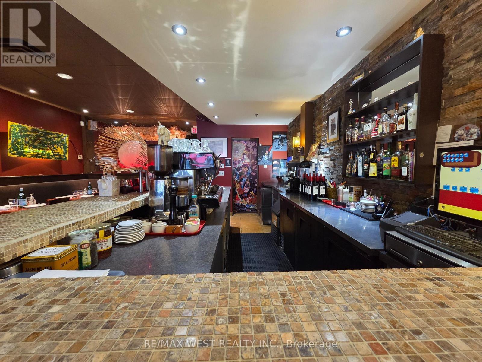 4906 Dundas Street W, Toronto, Ontario M9A 1B5 - Photo 27 - W13752094