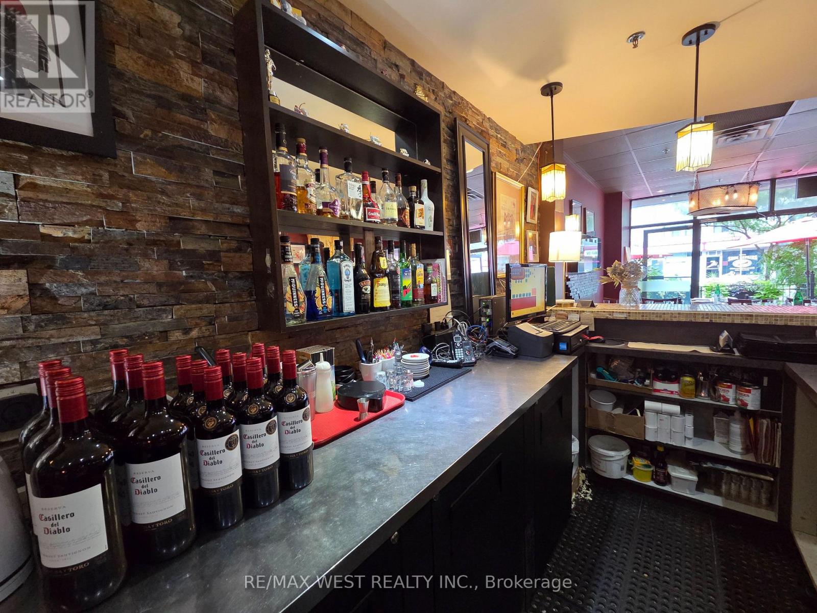 4906 Dundas Street W, Toronto, Ontario M9A 1B5 - Photo 31 - W13752094