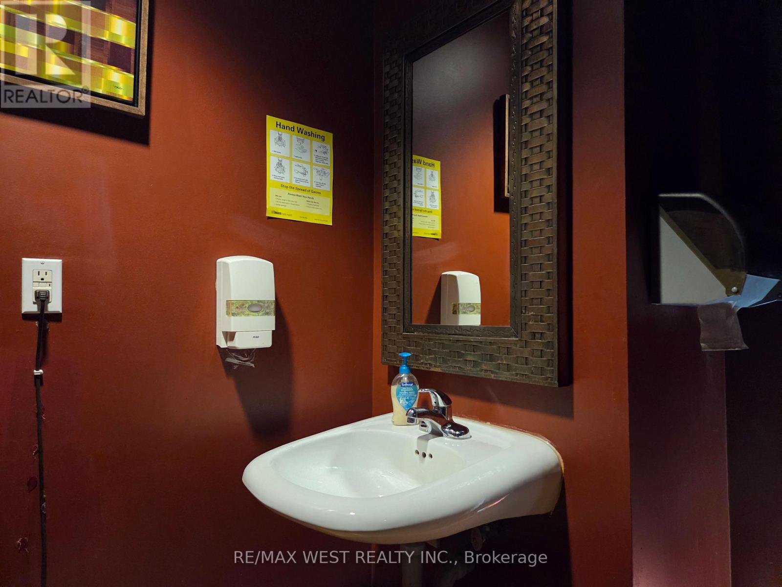 4906 Dundas Street W, Toronto, Ontario M9A 1B5 - Photo 49 - W13752094