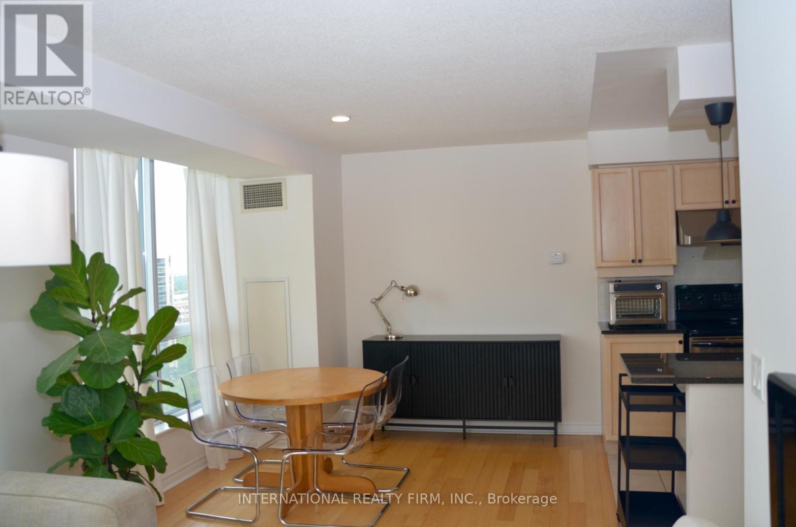 1403 - 70 High Park Avenue, Toronto, Ontario  M6P 1A1 - Photo 5 - W13752104