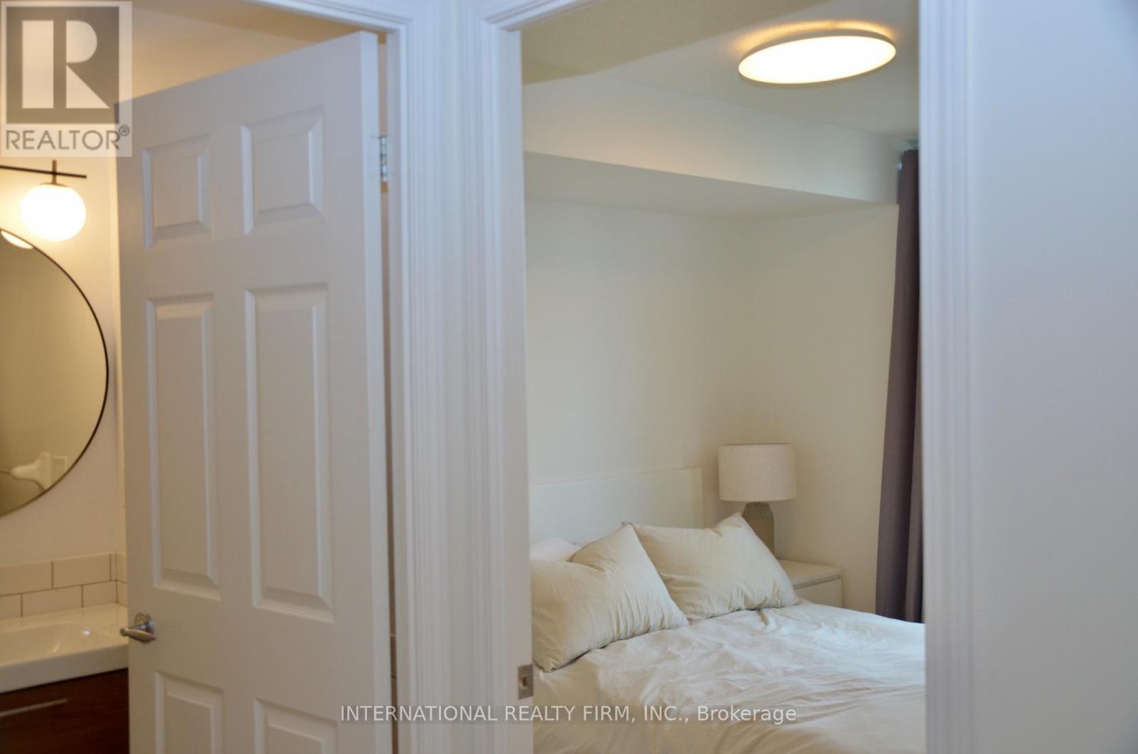 1403 - 70 High Park Avenue, Toronto, Ontario  M6P 1A1 - Photo 9 - W13752104