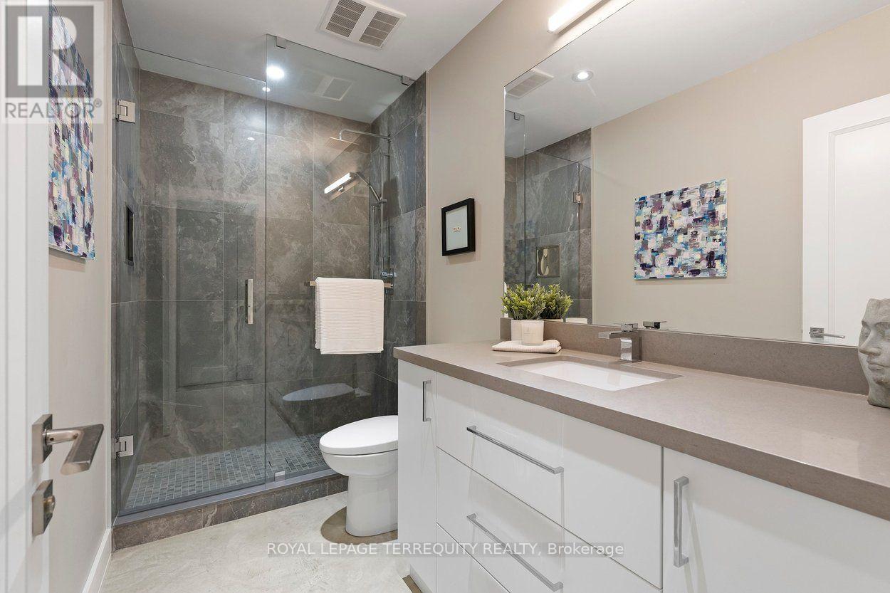 30b Thorndale Avenue, Toronto, Ontario  M8X 1W9 - Photo 37 - W13752106