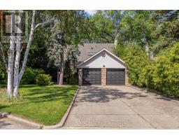 19 RIDGEGATE CRESCENT, Toronto, Ontario