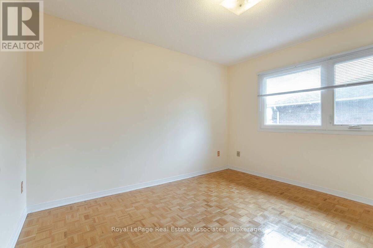 2551 Wynten Way, Oakville, Ontario  L6J 7K5 - Photo 29 - W13752150
