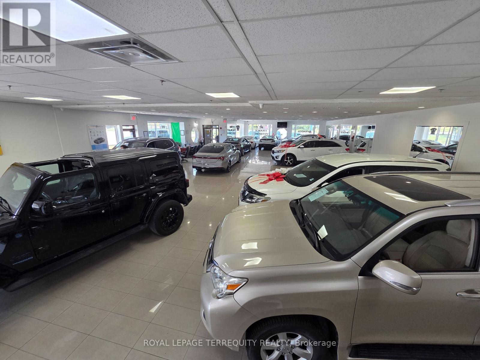 1025 Finch Avenue W, Toronto, Ontario  M3J 2C7 - Photo 10 - W13752154