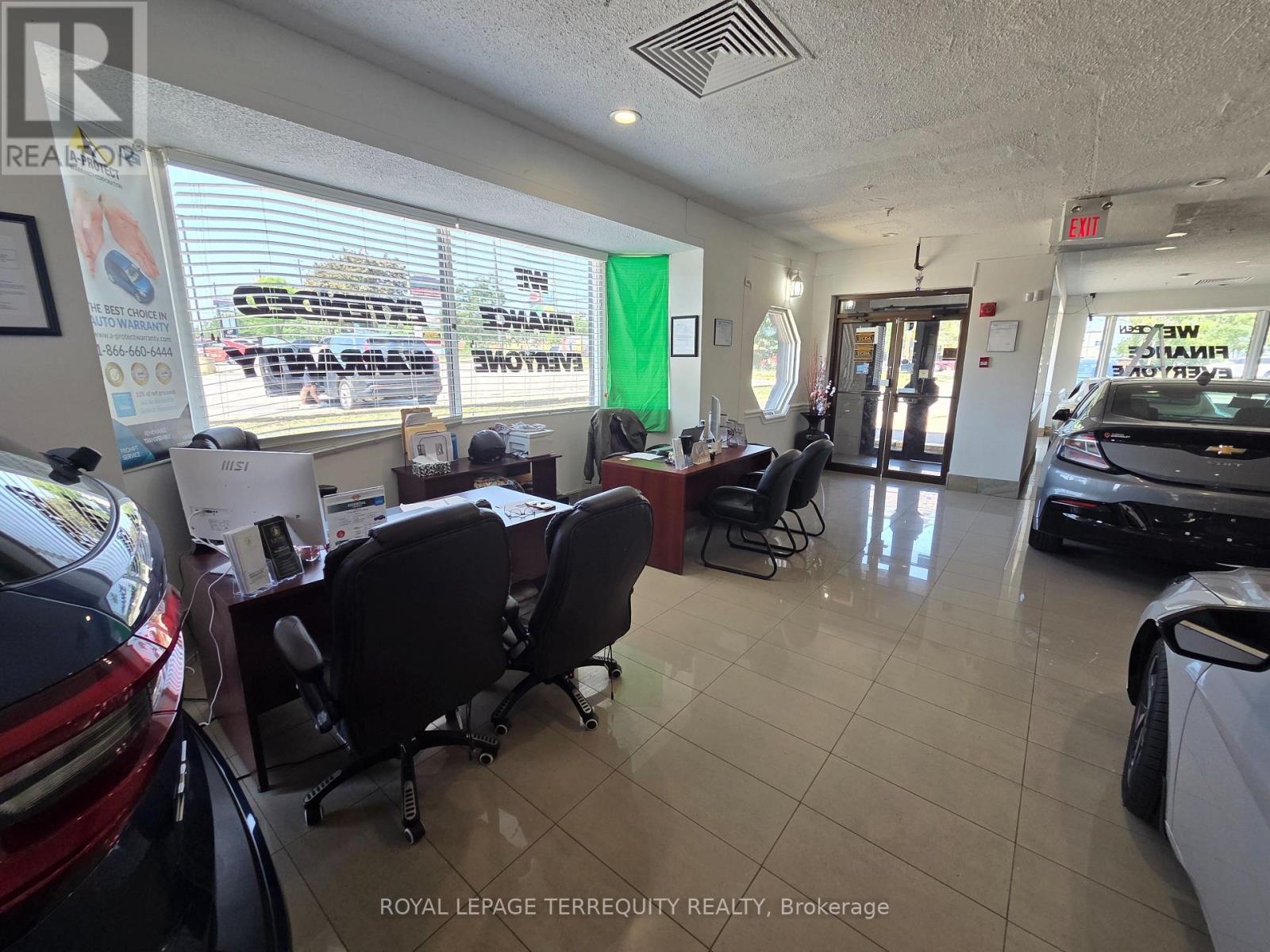 1025 Finch Avenue W, Toronto, Ontario  M3J 2C7 - Photo 15 - W13752154